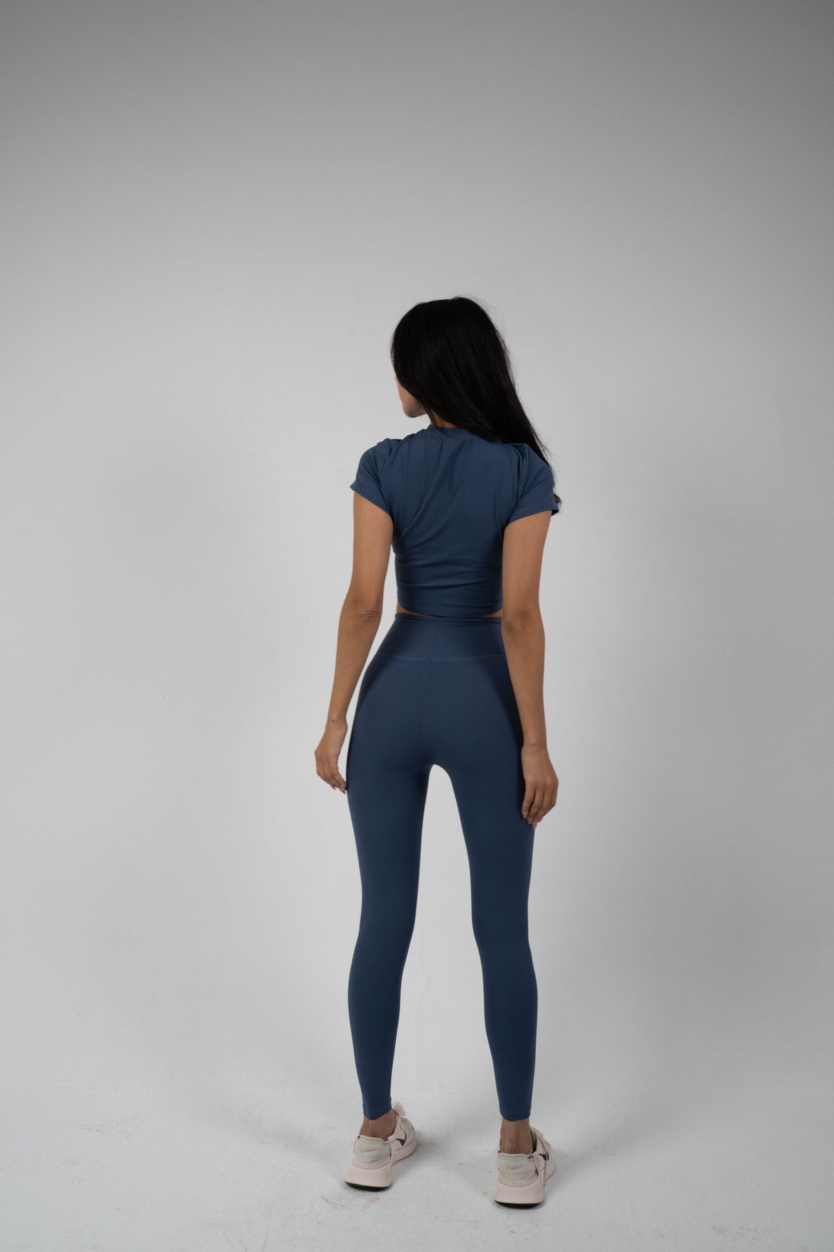 ULTRA SOFT ESSENTIAL CROP TOP - Warm Indigo - FIT TRIBE