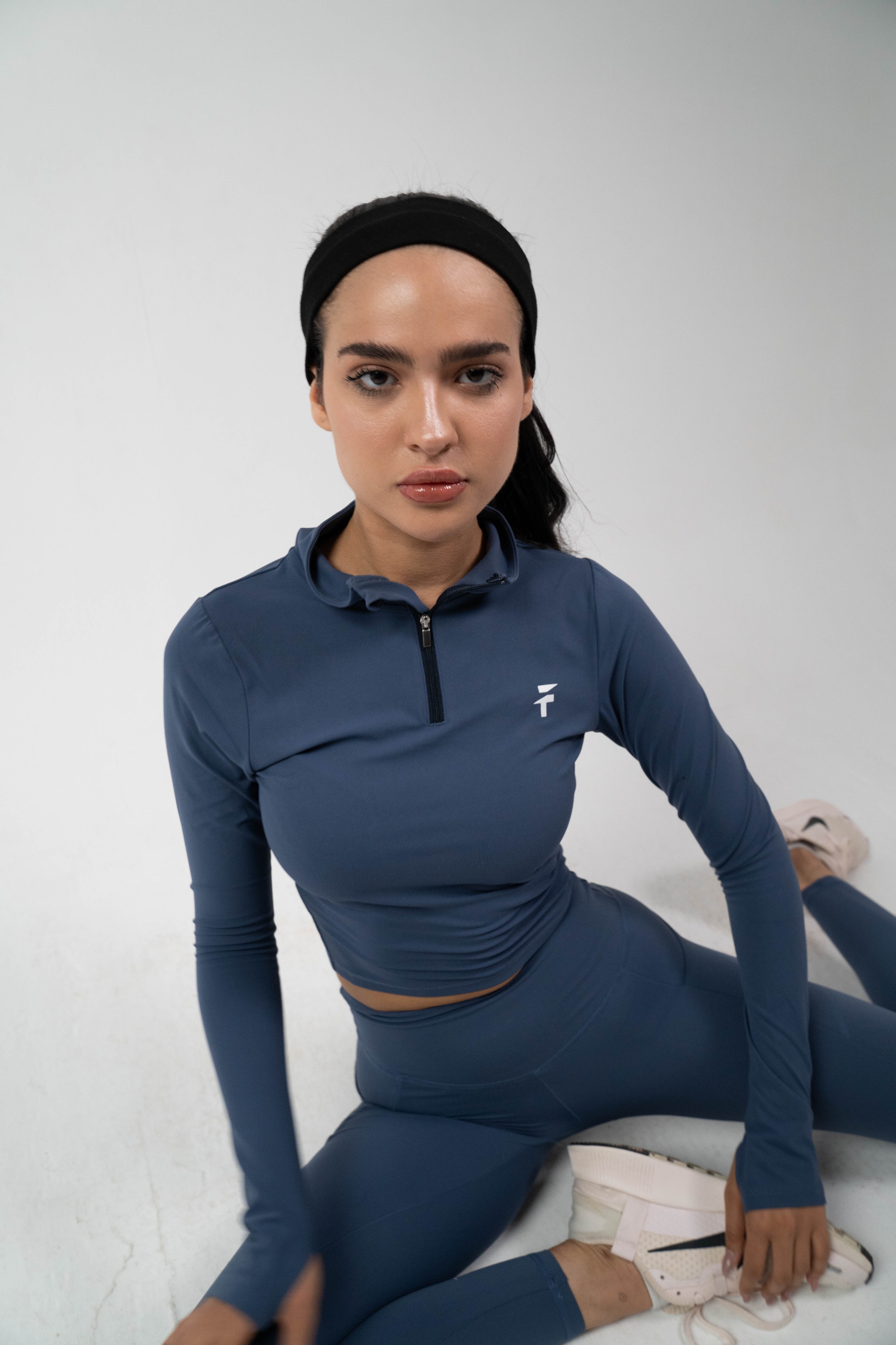 ULTRA SOFT ESSENTIAL ZIPPER BODY FIT TOP - Warm Indigo - FIT TRIBE