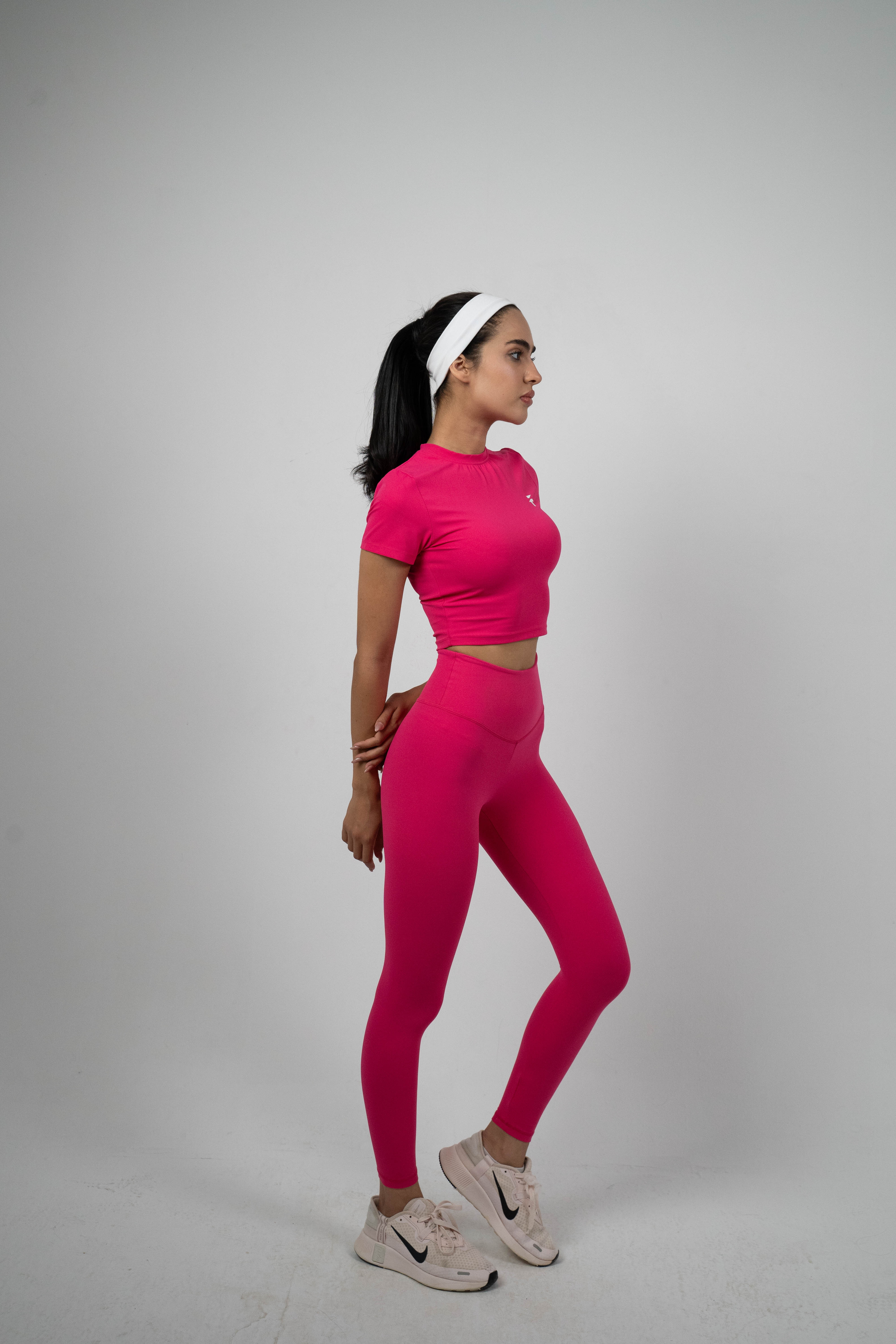 ULTRA SOFT ESSENTIAL CROP TOP - Hot Pink - FIT TRIBE