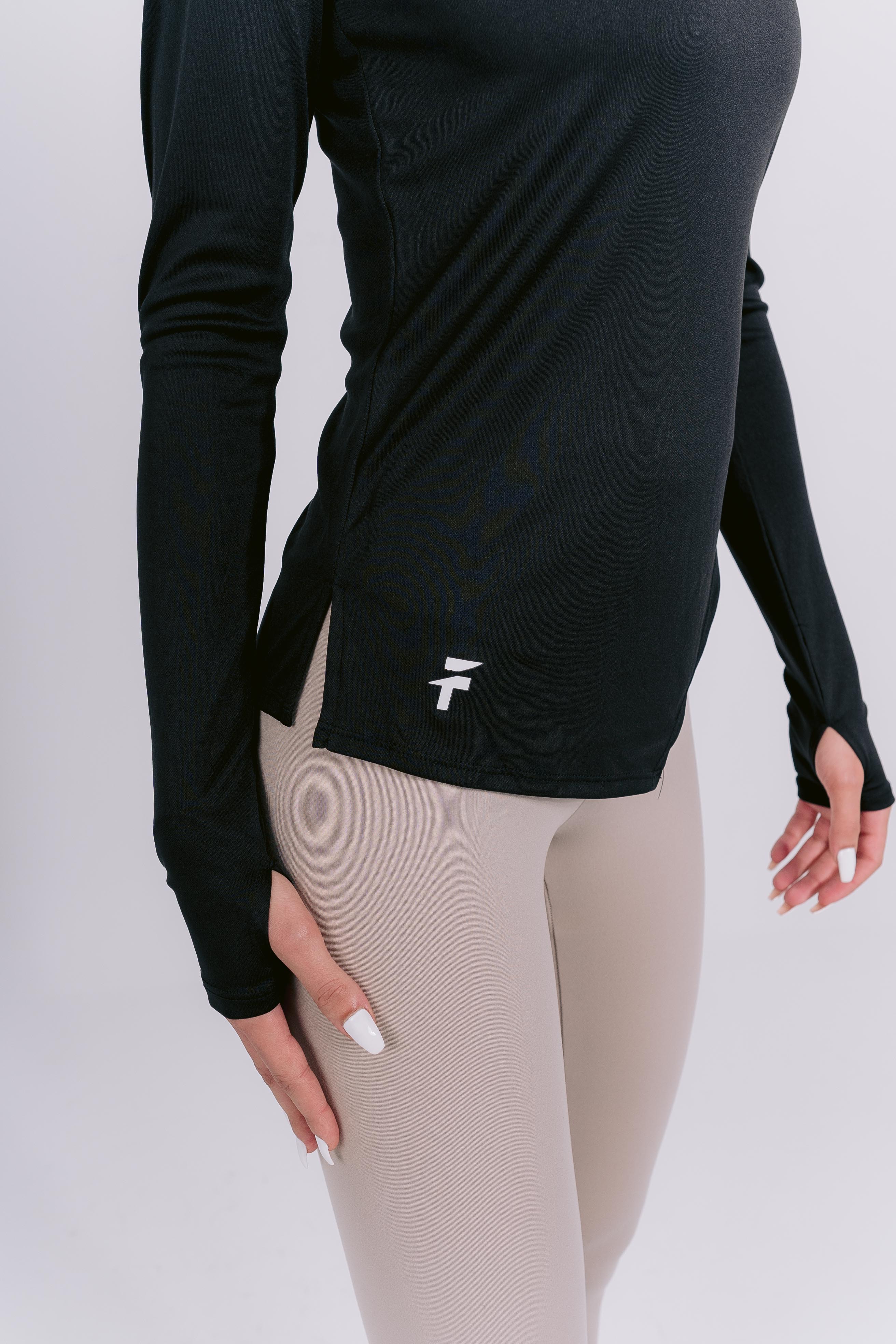 HOME TOWN ESSENTIAL LONG SLEEVE TOP - Black - FIT TRIBE
