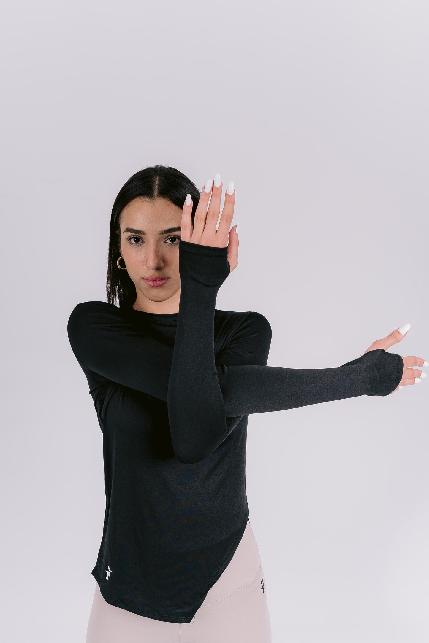 HOME TOWN ESSENTIAL LONG SLEEVE TOP - Black - FIT TRIBE