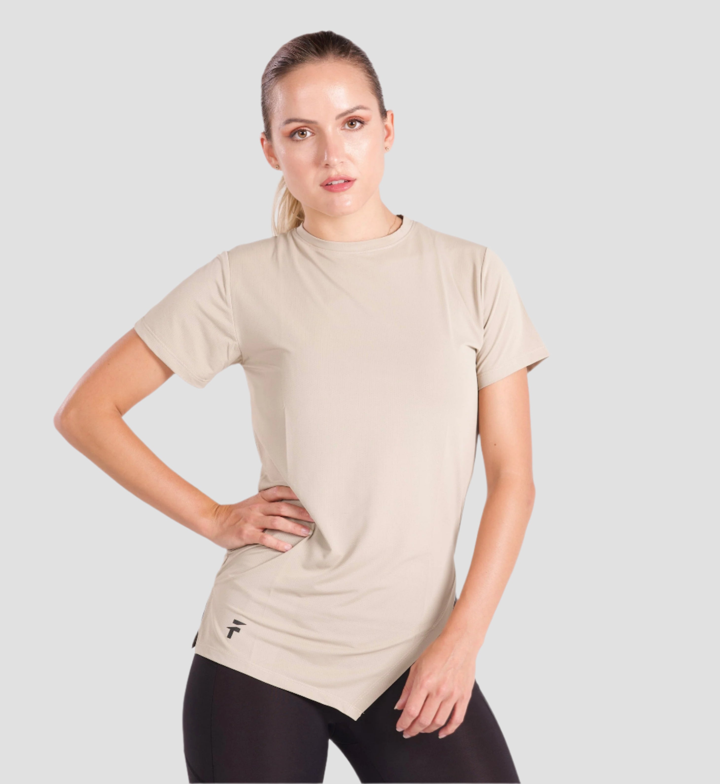 ESSENTIAL SHORT SLEEVE TOP - Beige