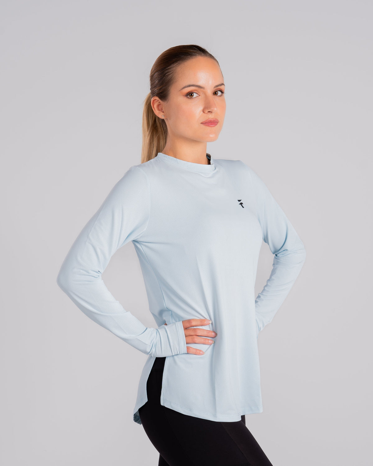 ESSENTIAL EXTENDED LONG SLEEVE TOP - Frost Blue - FIT TRIBE