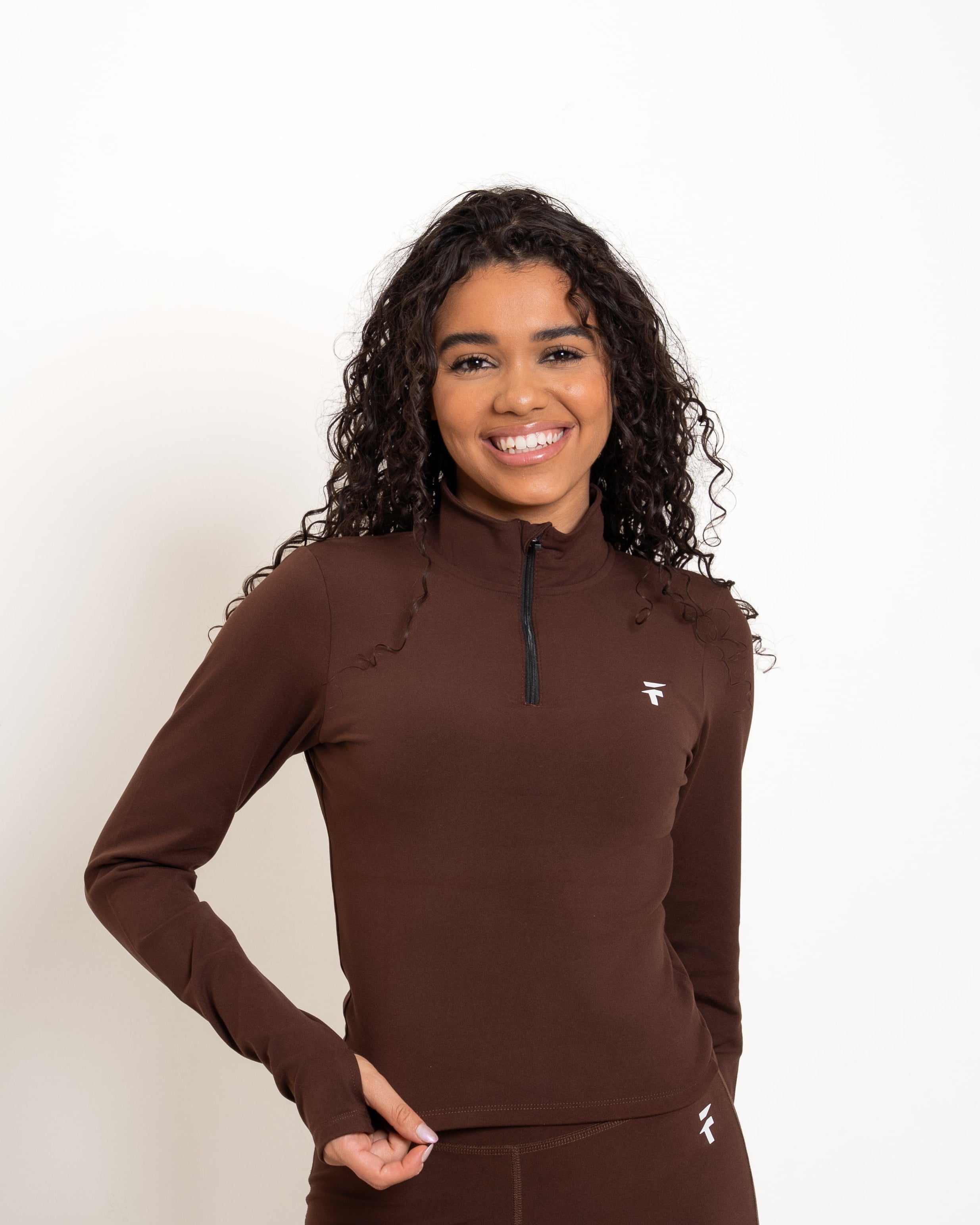 ULTRA SOFT ESSENTIAL ZIP-UP BODY FIT TOP - Espresso