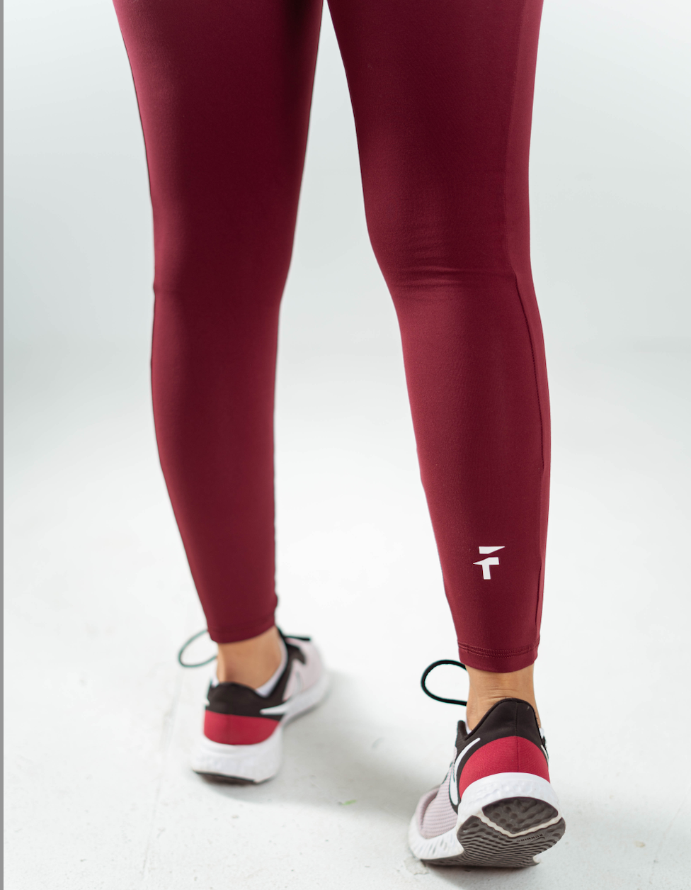 ULTRA SOFT ESSENTIAL POCKETED LEGGINGS - Merlot - FIT TRIBE