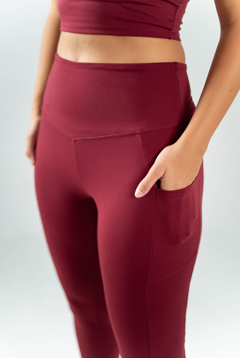 ULTRA SOFT ESSENTIAL POCKETED LEGGINGS - Merlot - FIT TRIBE