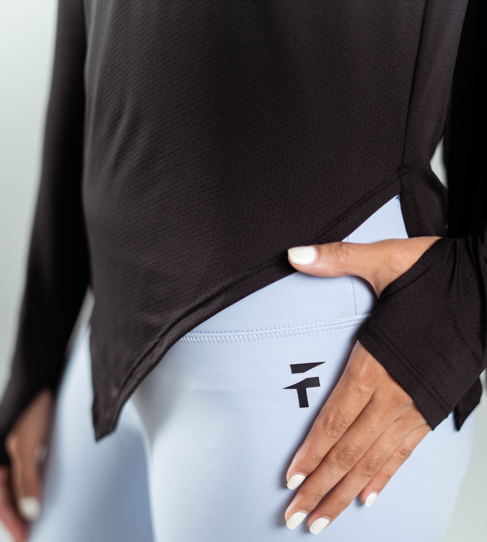 PERFORMANCE LONG SLEEVE TOP - Black - FIT TRIBE