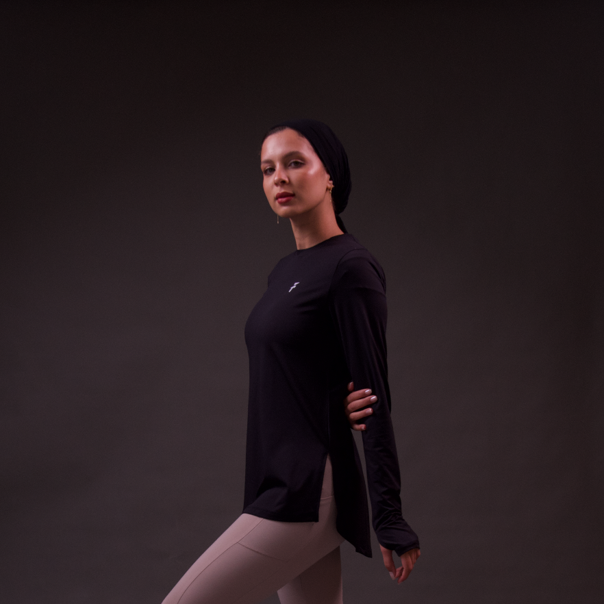 PERFORMANCE EXTENDED LONG SLEEVE TOP - Black - FIT TRIBE
