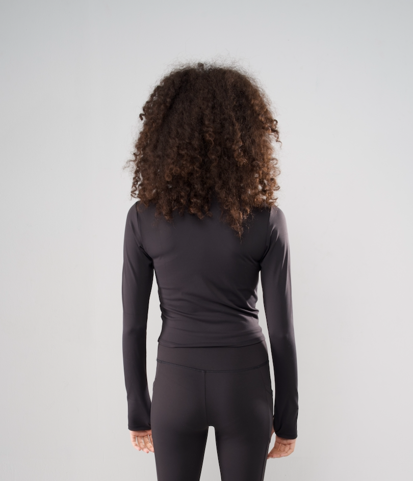ULTRA SOFT ESSENTIAL ZIP-UP BODY FIT TOP - Black