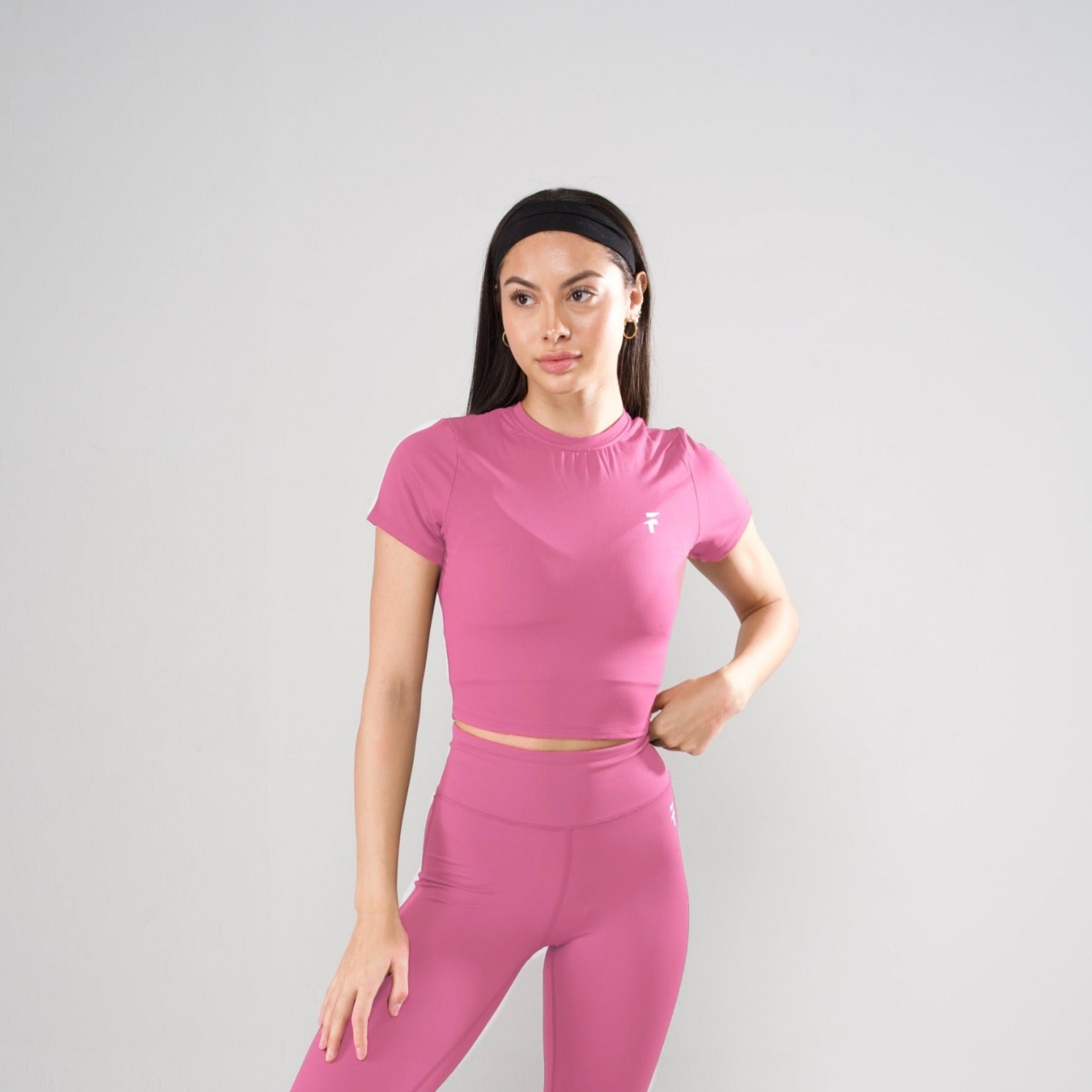 ULTRA SOFT ESSENTIAL CROP TOP - Bubblegum Pink - FIT TRIBE