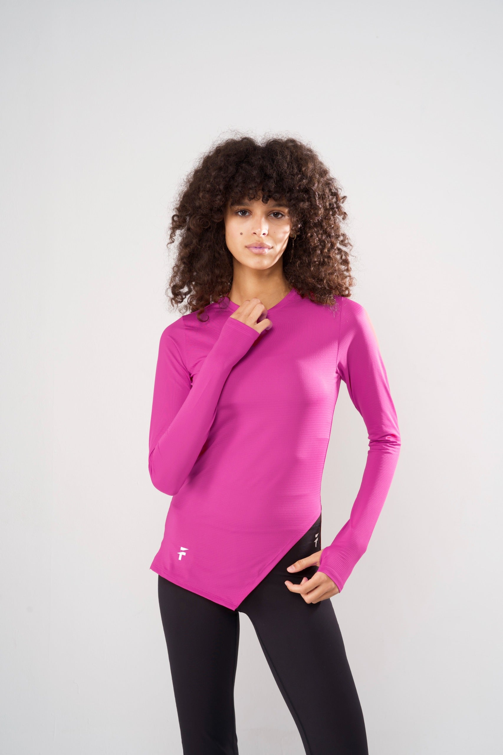 PERFORMANCE LONG SLEEVE TOP - Magenta - FIT TRIBE