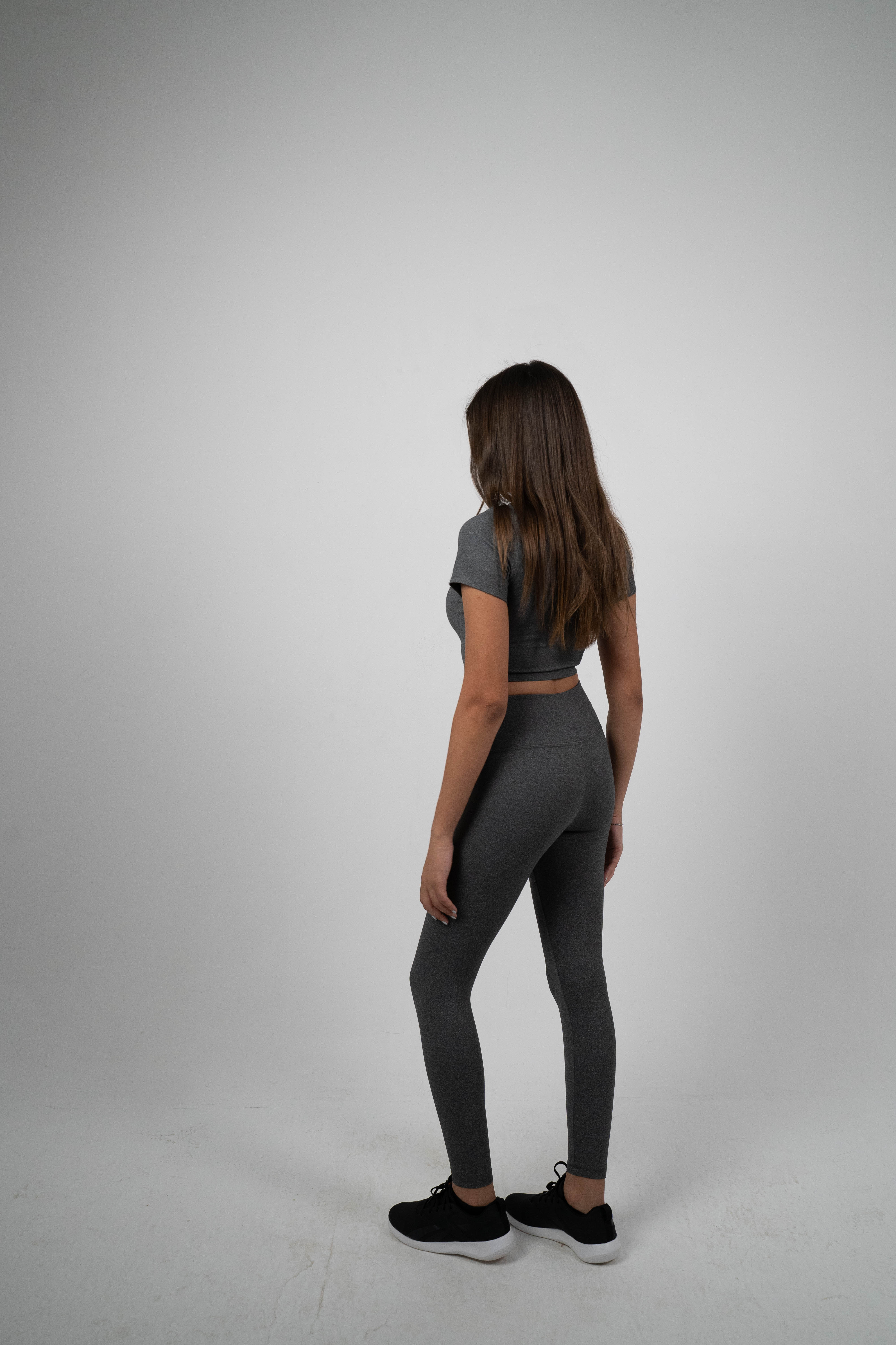 ULTRA SOFT ESSENTIAL CROP TOP - Light Charcoal