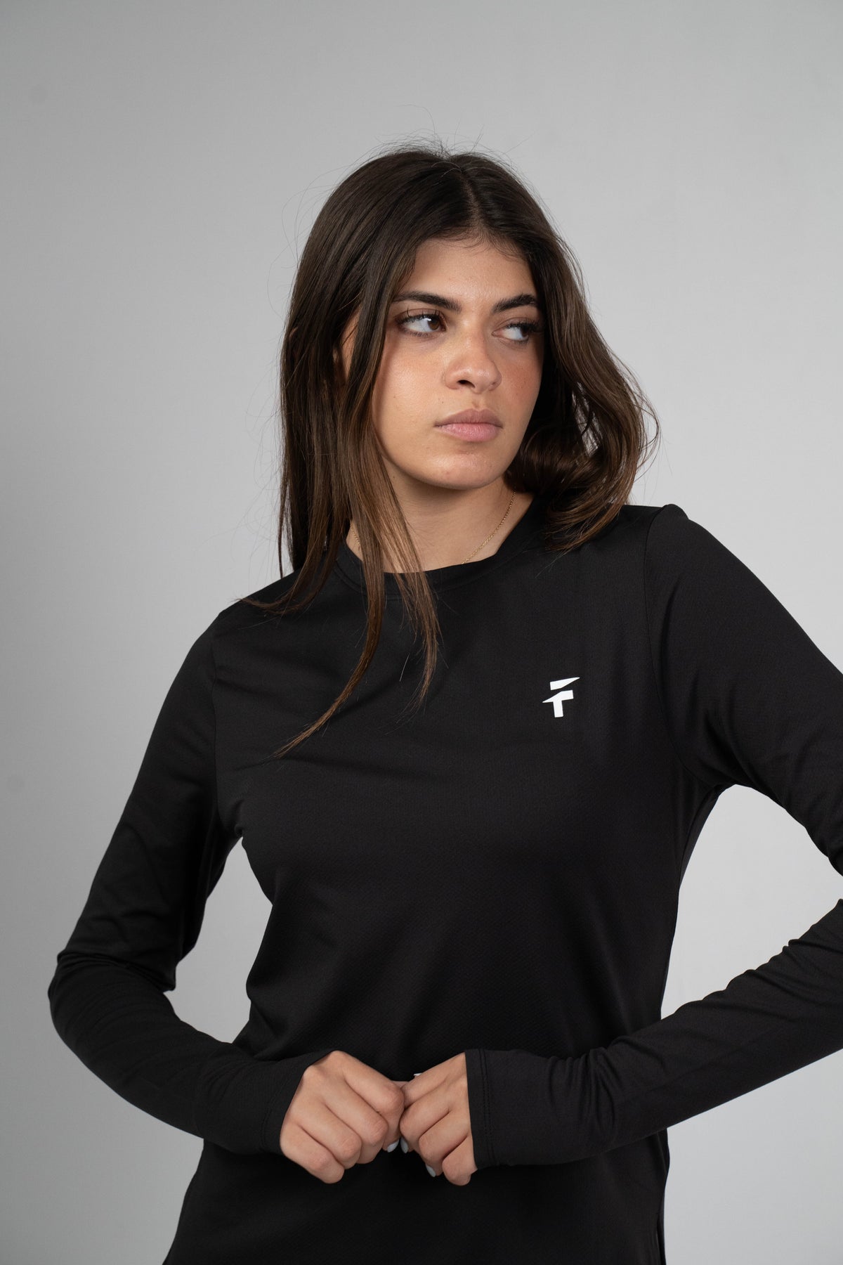 PERFORMANCE EXTENDED LONG SLEEVE TOP - Black - FIT TRIBE