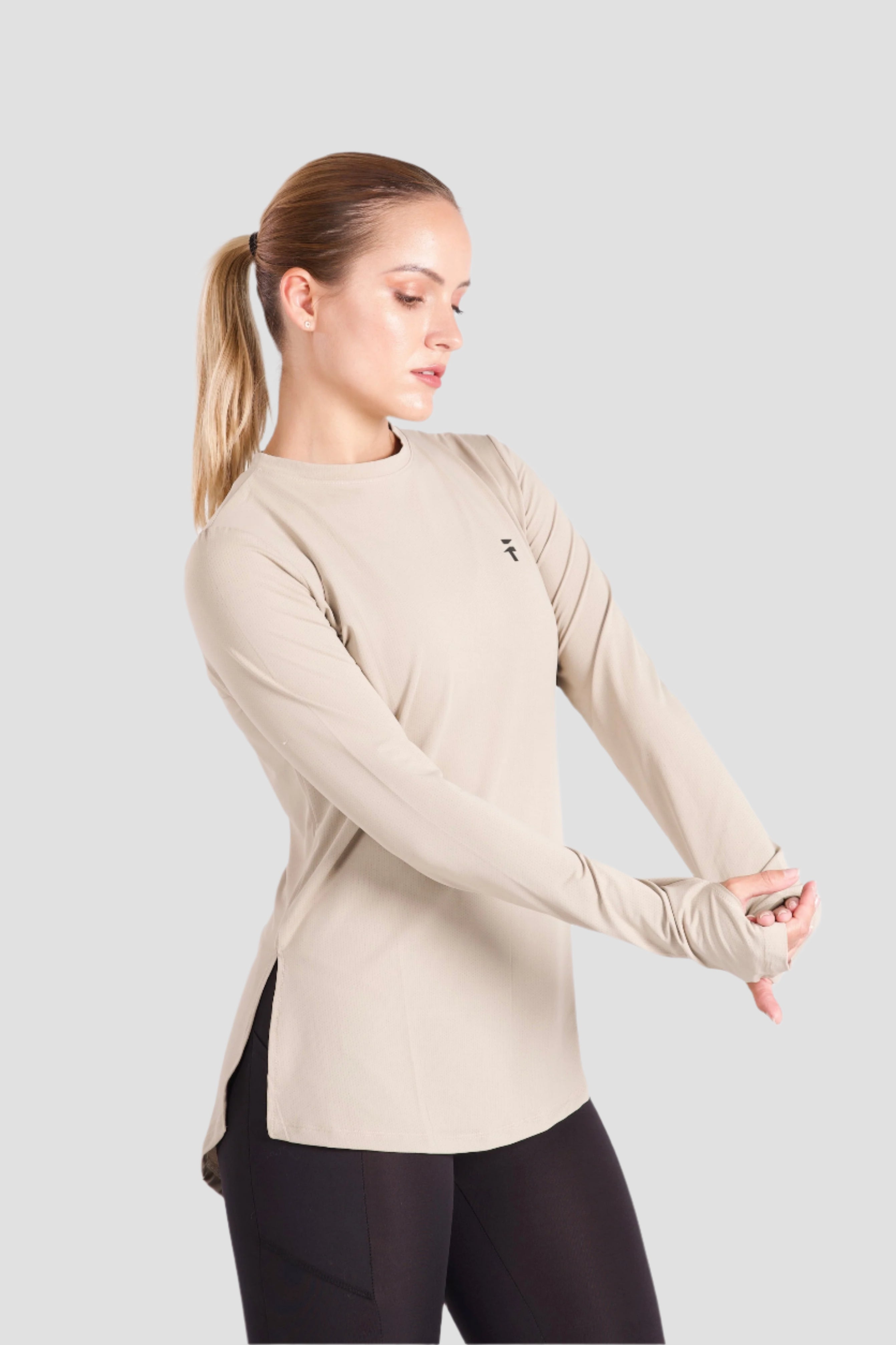 ESSENTIAL EXTENDED LONG SLEEVE TOP - Beige - FIT TRIBE